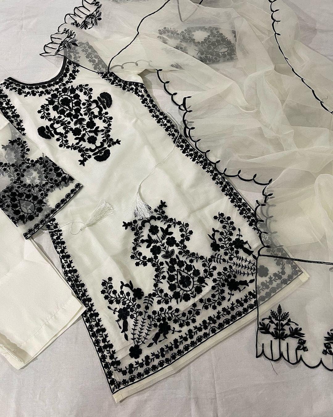 Jan-e Jannat Organza 3-piece